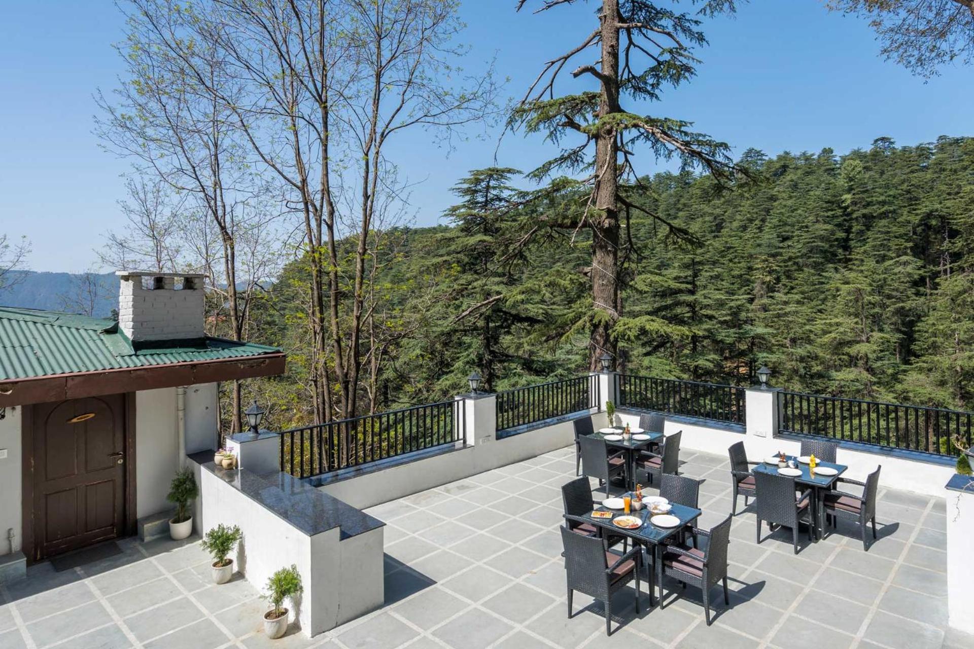 Stayvista At Pine Estate With Outdoor Jacuzzi Шимла Экстерьер фото